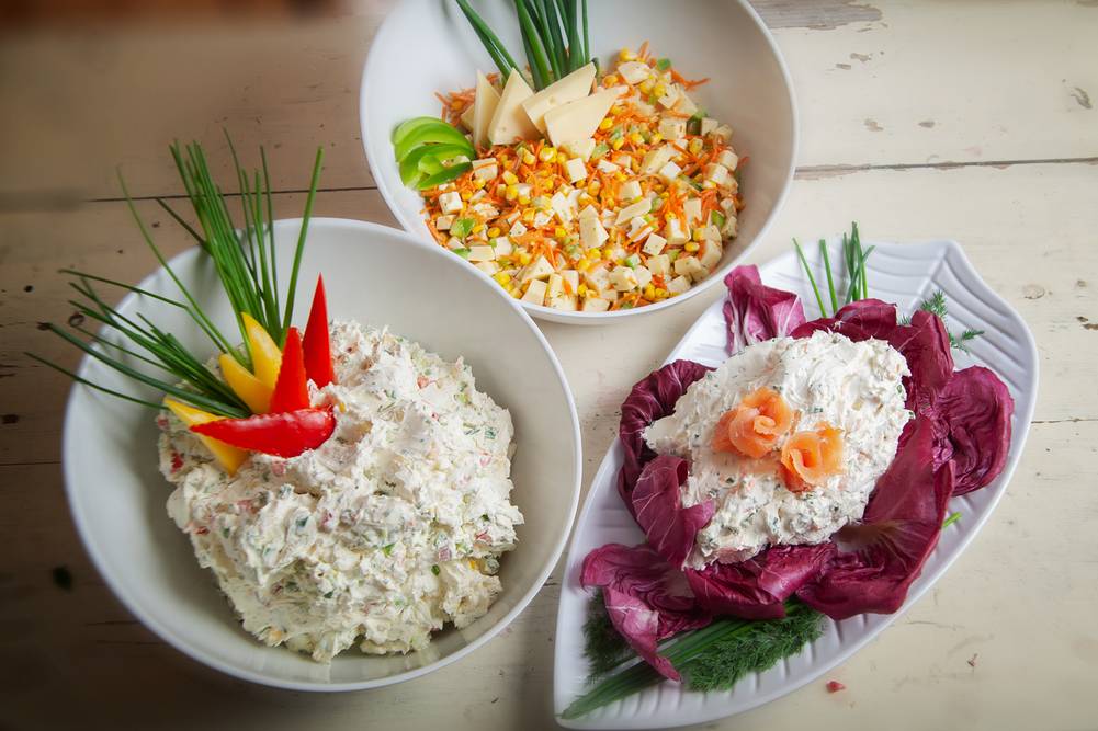 Quelle: B Jukic, B Jukic edeka, engen, veranstaltungsservice, holzky, partyfood, käsesalate